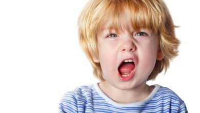 كيف تحسن سلوك الطفل السيء وتصرافاتة المحرجة