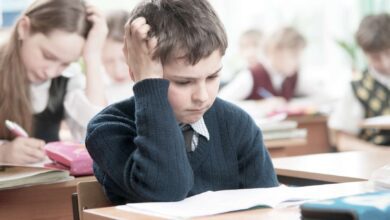 ماذا-أفعل؟-طفلي-لا-يحب-معلمته