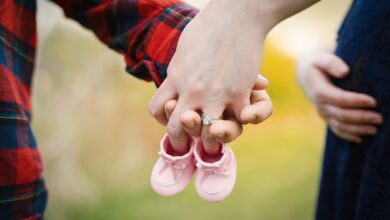 اعراض الحمل والتصرف معها