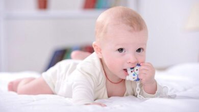 علاج الم تسنين الاطفال ومشاكل ظهور الاسنان
