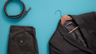 خدع لتجديد الملابس السوداء