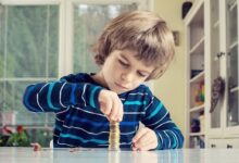 تعليم الطفل الامانة في التصرف