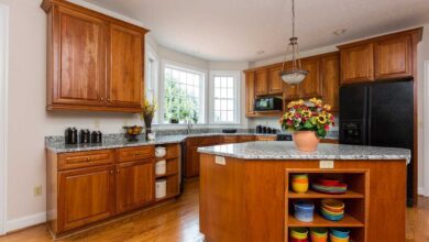 طرق تنظيف المطبخ الخشب بالصور