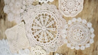 افكار للاستفادة من مفارش الكروشية القديمة بالصور