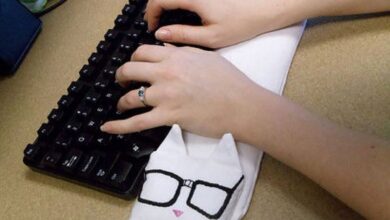 طريقة عمل مسند لليد للكيبورد عند الكتابة