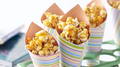 طريقة عمل الفشار بالكراميل