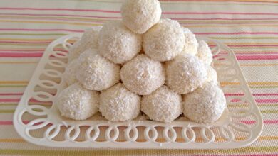 طريقة عمل كرات جوز الهند الباردة