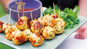 كرات الدجاج بالخضروات