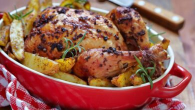 فراخ مشوية بالبطاطس والاعشاب