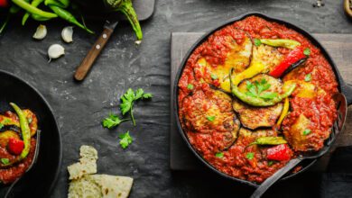 طريقة عمل طاجن المسقعة باللحمة الشرائح