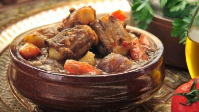 طريقة عمل الكوارع بالخضار في الطاجن للشيف سالي فؤاد وفوائد الكوارع