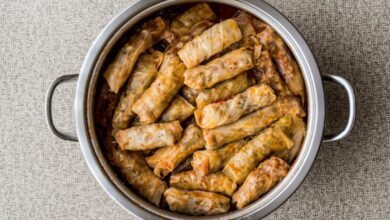 طريقة عمل محشي الكرنب بكل سهولة بالصور وبطريقة صحية